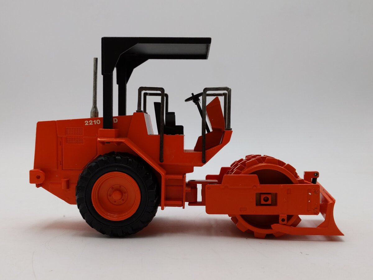 NZG Modelle 1:24 Scale Diecast 343 Roller Conveyor Hamm 2210-SSD LN/Box