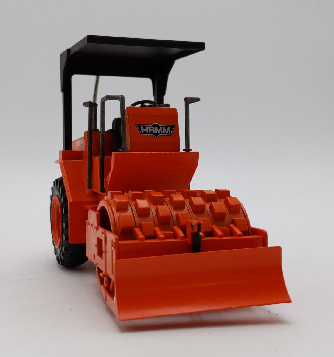 NZG Modelle 1:24 Scale Diecast 343 Roller Conveyor Hamm 2210-SSD LN/Box