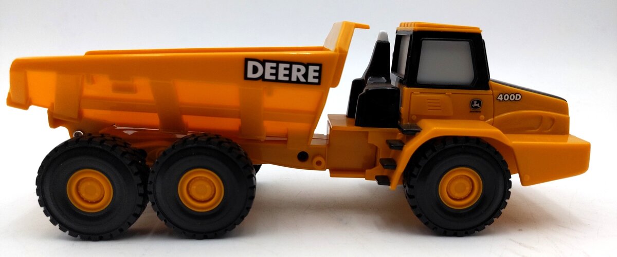 Ertl 15422 1:50 Scale John Deere Dump Truck NIB