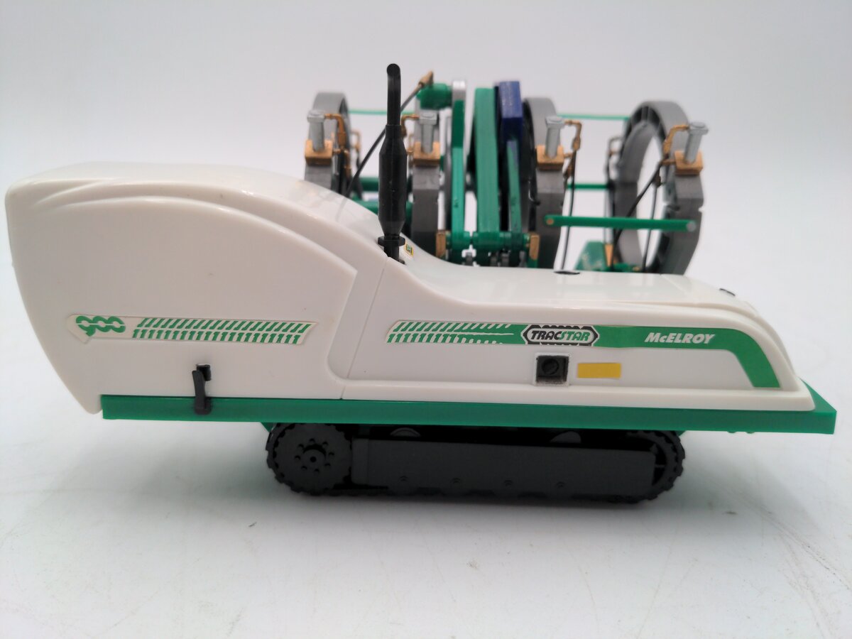 McElroy 900 1:25 Tracstar Fusion Machine EX/Box