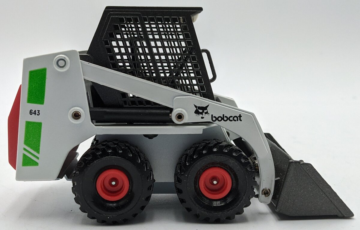 Gama 9420 1:19 Diecast Bobcat 643 Clark Skid Steer Loader NIB