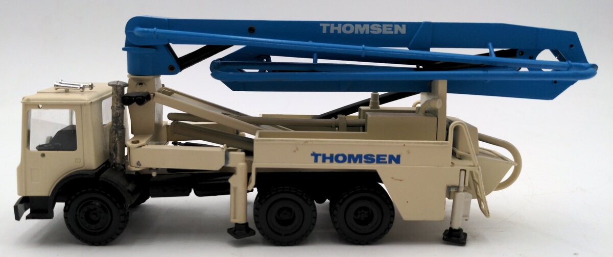 Conrad 3080 1:50 Scale Diecast Thomsen Mack Concrete Pump VG