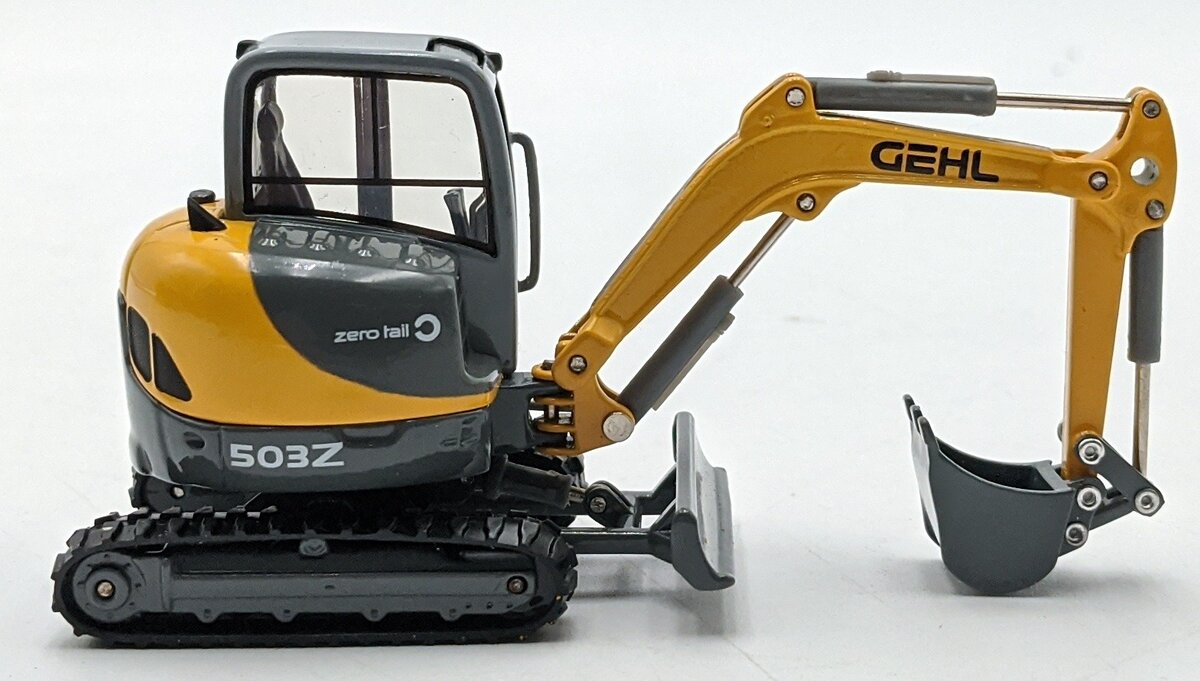 Die Cast Promotions 3225 1:50 Diecast Gehl 503Z Excavator NIB