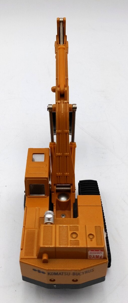 Shinsei 017 1:43 Scale Diecast Komatsu 20-HT Excavator w/ Signs & Rocks NIB