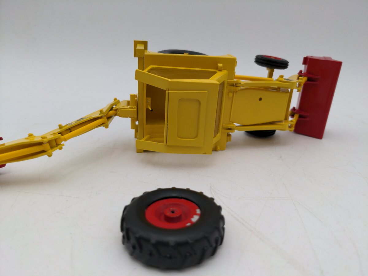 Kent 101 1:32 Scale Diecast JCB 3 Tractor Backhoe VG/Box