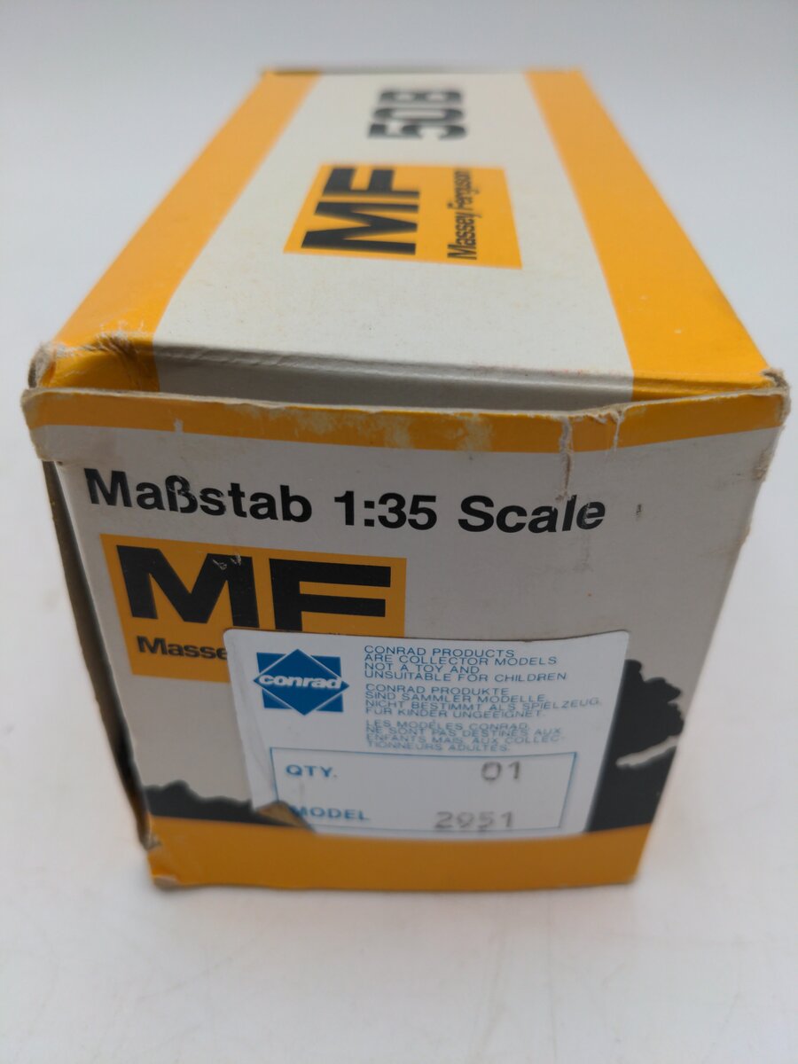 Conrad 2951 1:35 Massey Ferguson 50B Backhoe Loader EX/Box