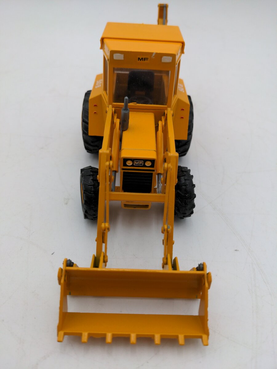 Conrad 2951 1:35 Massey Ferguson 50B Backhoe Loader EX/Box