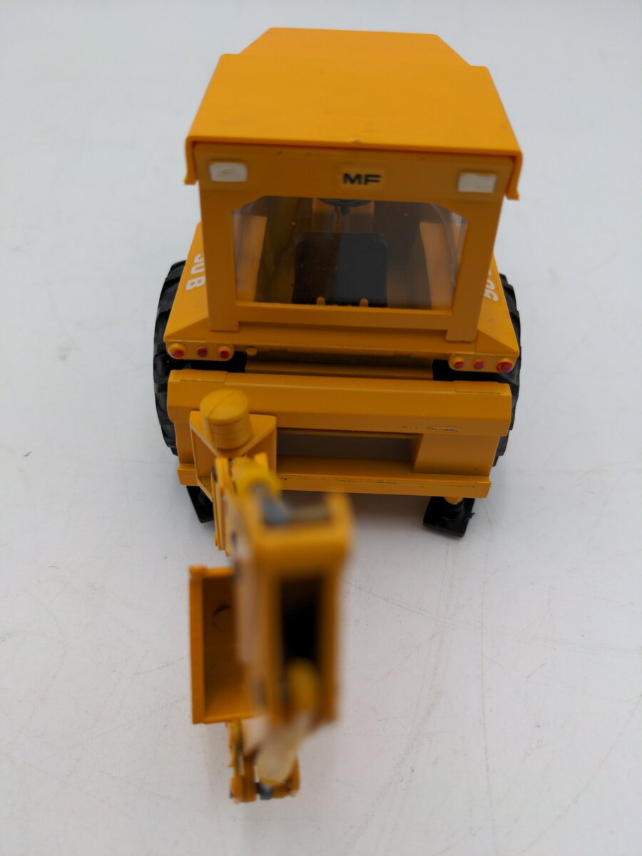 Conrad 2951 1:35 Massey Ferguson 50B Backhoe Loader EX/Box