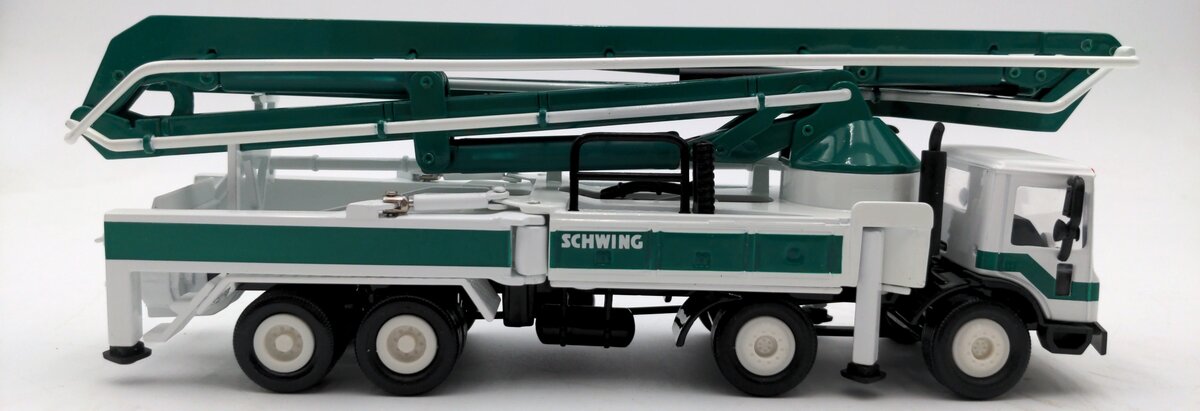 Conrad S47SX 1:50 Scale Diecast Schwing Truck Mounted Concrete Pump NIB