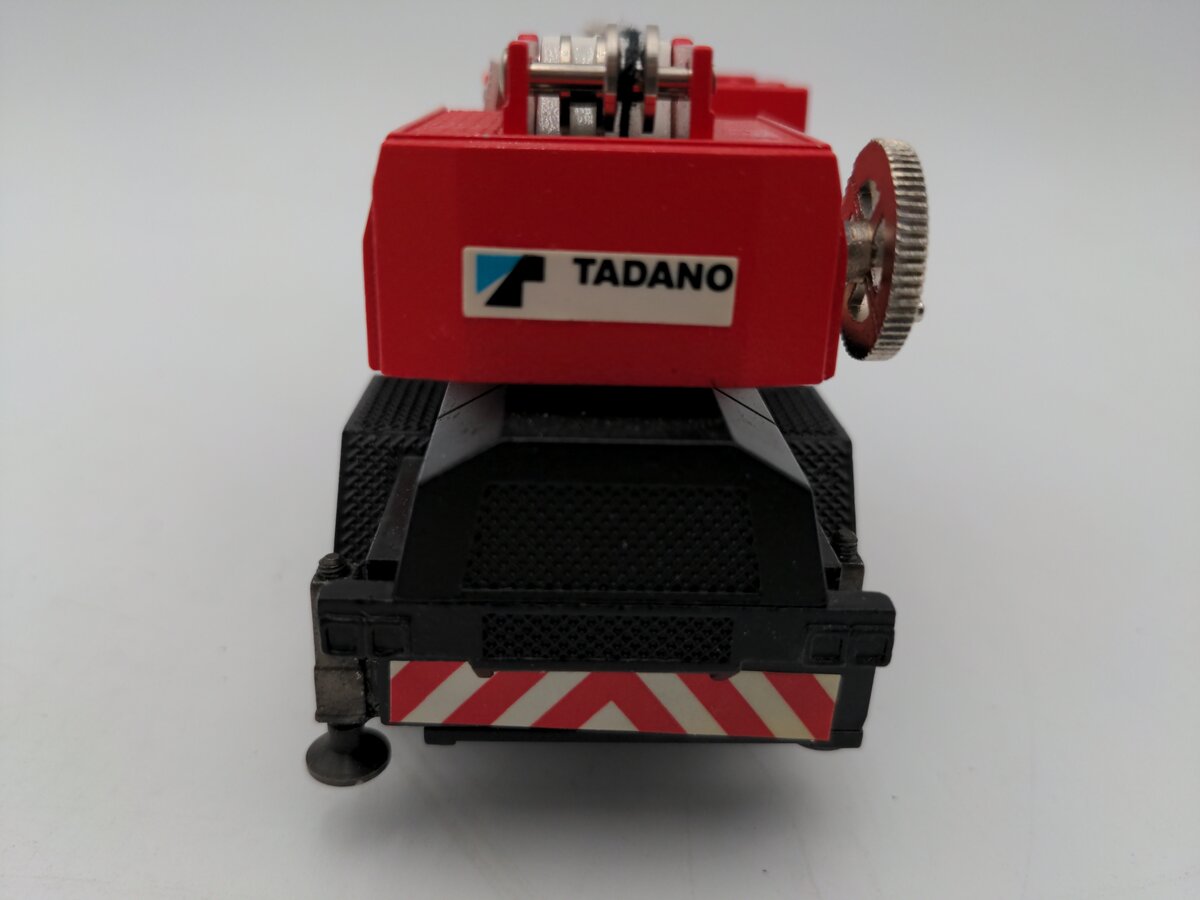 Tadano 1:50 Scale Diecast Rough Terrain Crane - Red & White EX/Box