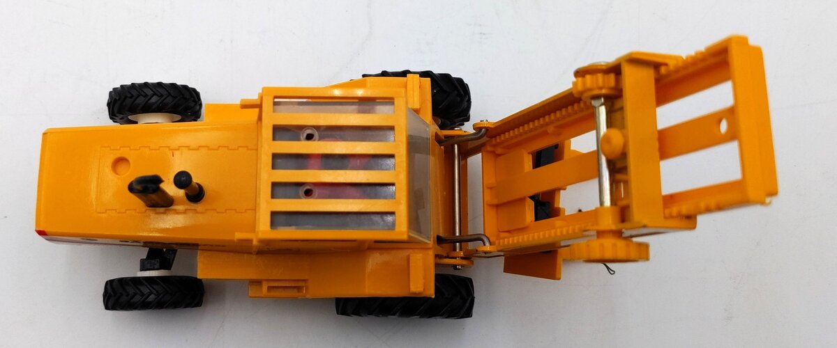 W. Britains 9513 1:50 Scale Sanderson Rough Terrain Forklift VG/Box