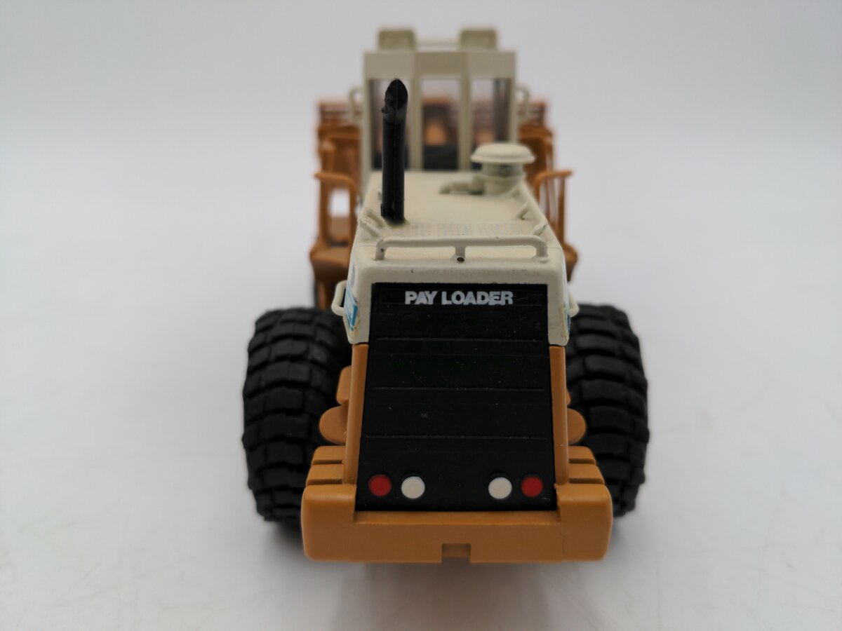 Conrad 2420 1:50 Scale Dresser 560B Pay Loader EX/Box