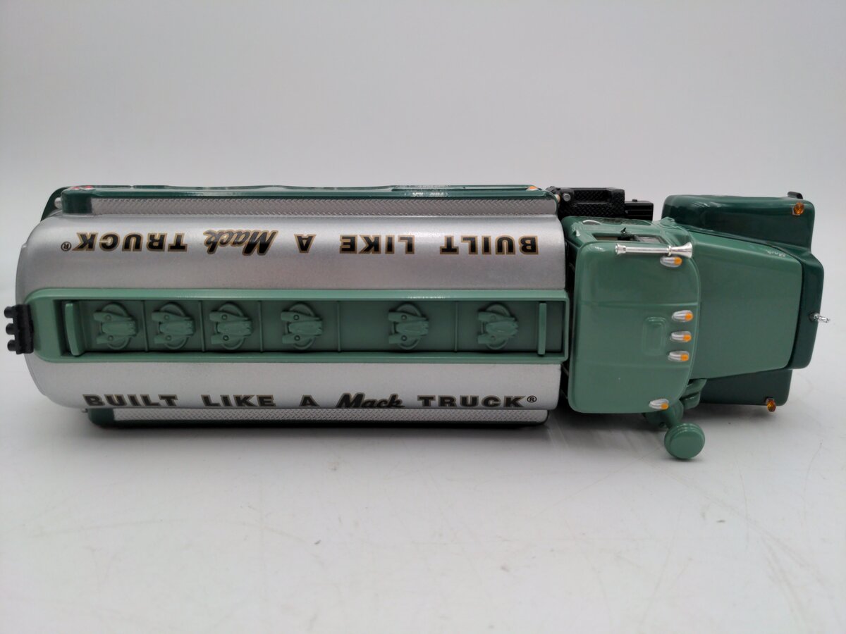 First Gear 19-2317 1:34 Diecast Mack Transport Series No 201 R Model Tank Truck LN/Box