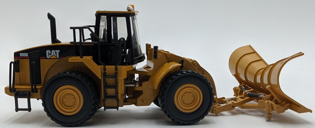 Norscot  1:50 Diecast Custom Caterpillar 980G Wheel Loader W/Plow NEW