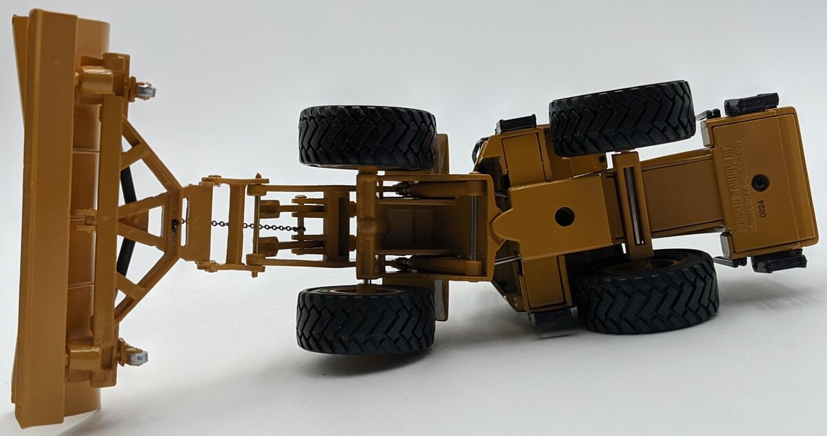 Norscot  1:50 Diecast Custom Caterpillar 980G Wheel Loader W/Plow NEW