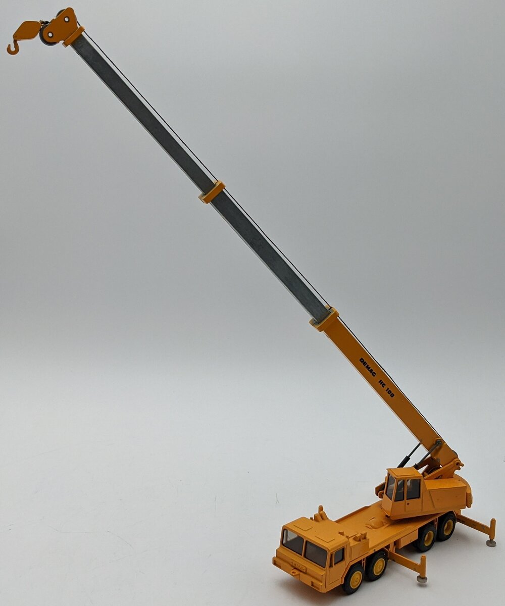 NZG 123 1:50 Demag HC100 4-Axle Crane VG/Box