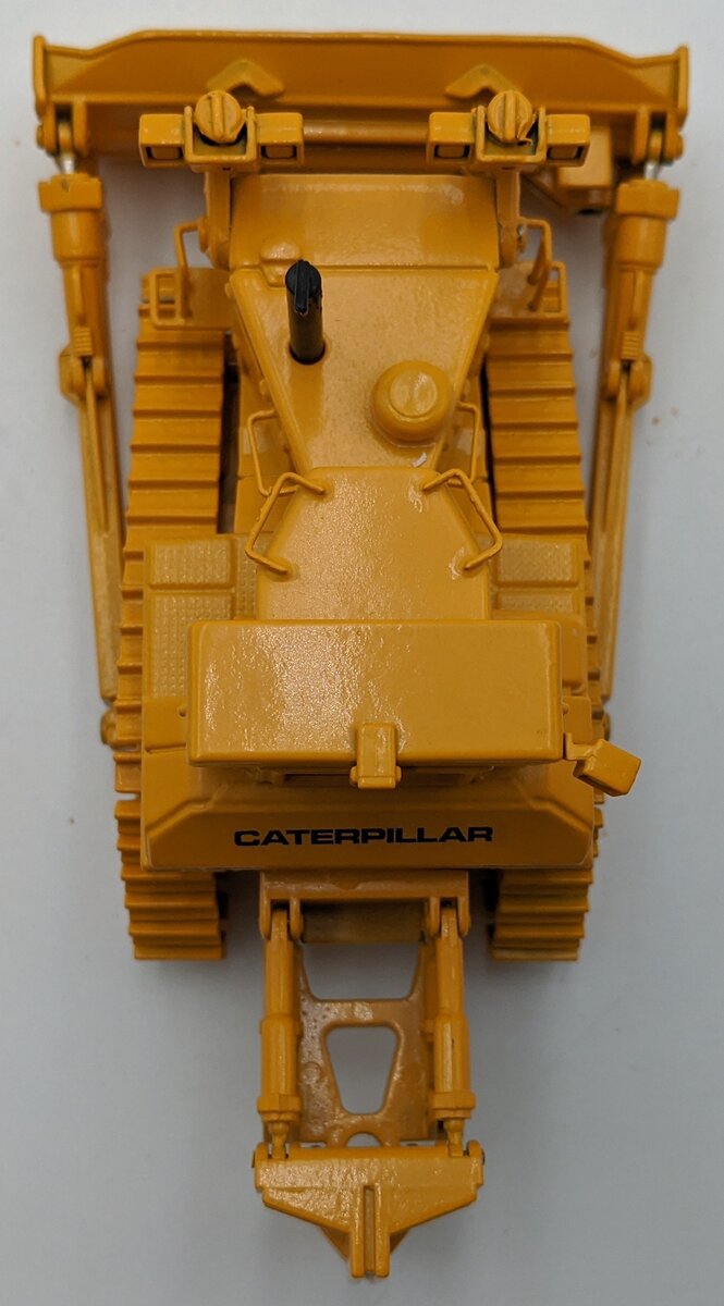 Norscot 1:50 Diecast Caterpillar D10 Bulldozer VG