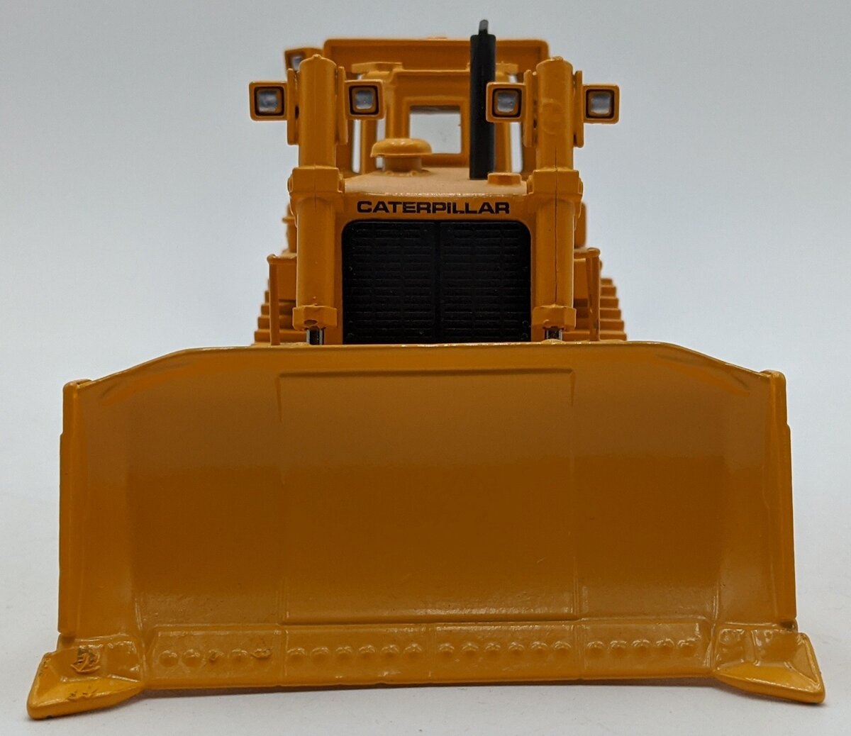 Norscot 1:50 Diecast Caterpillar D10 Bulldozer VG