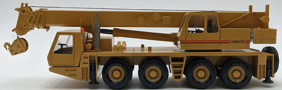 NZG 1443 1:50 Grove GMK 4070 Mobile Crane NEW