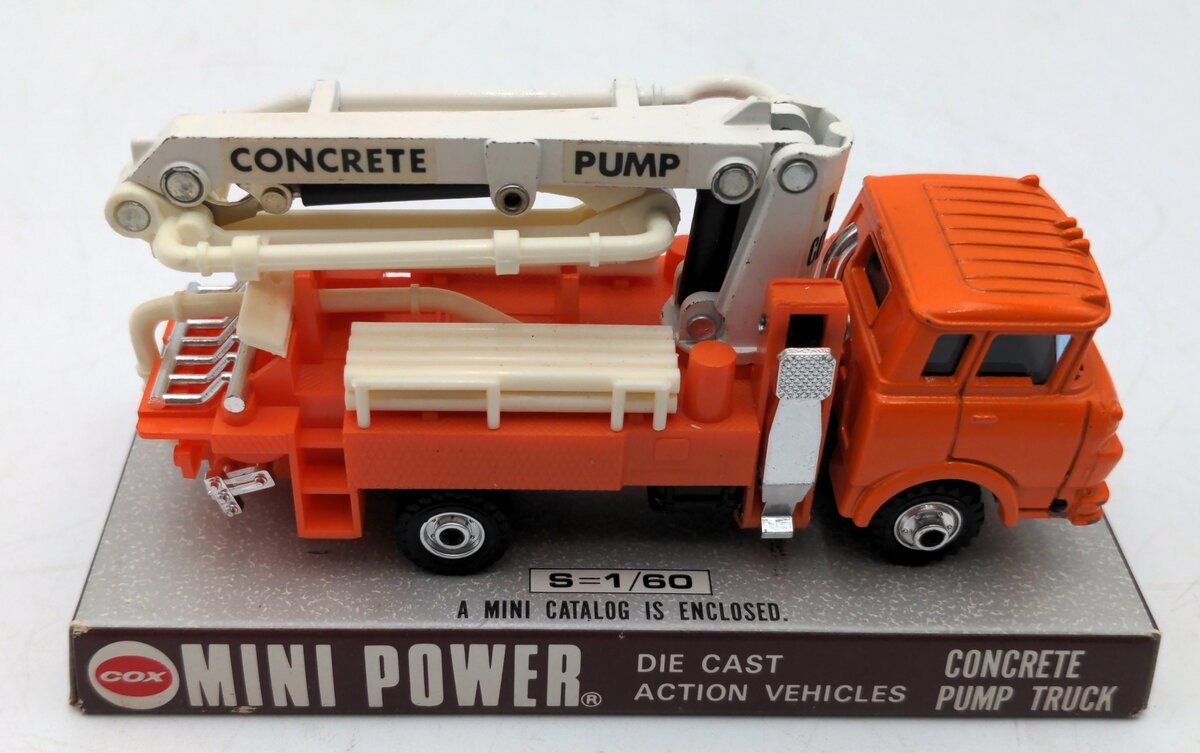 Shinsei 4234 1:60 Scale Diecast GMC Truck Series Concrete Pump Truck (Orange) EX/Box