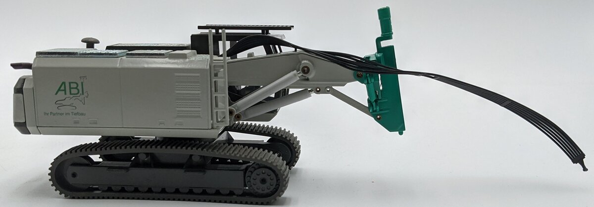 Conrad 2915 1:50 ABI Pile Driver On SR35T Sennebogen Base NIB