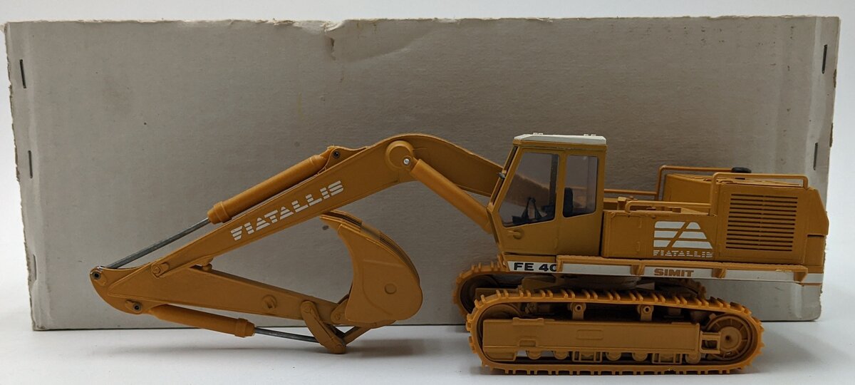 Old Cars 1:50 Scale Die-Cast Fiat-Allis FE40 Excavator