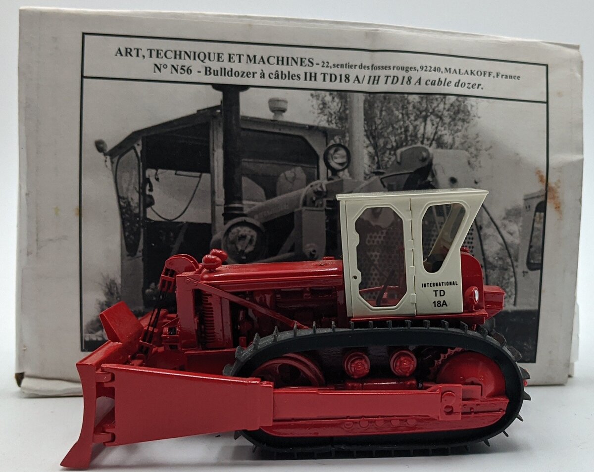 ATM N56 1:25  International TD 18 Crawler Dozer Red W/White Cab NIB