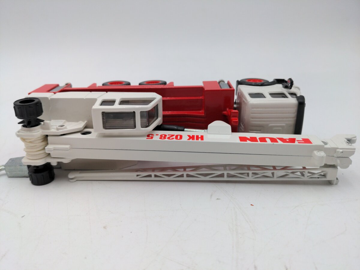 Siku 3723 1:55 Scale Diecast Faun HK 028.5 Telescopic Crane EX/Box