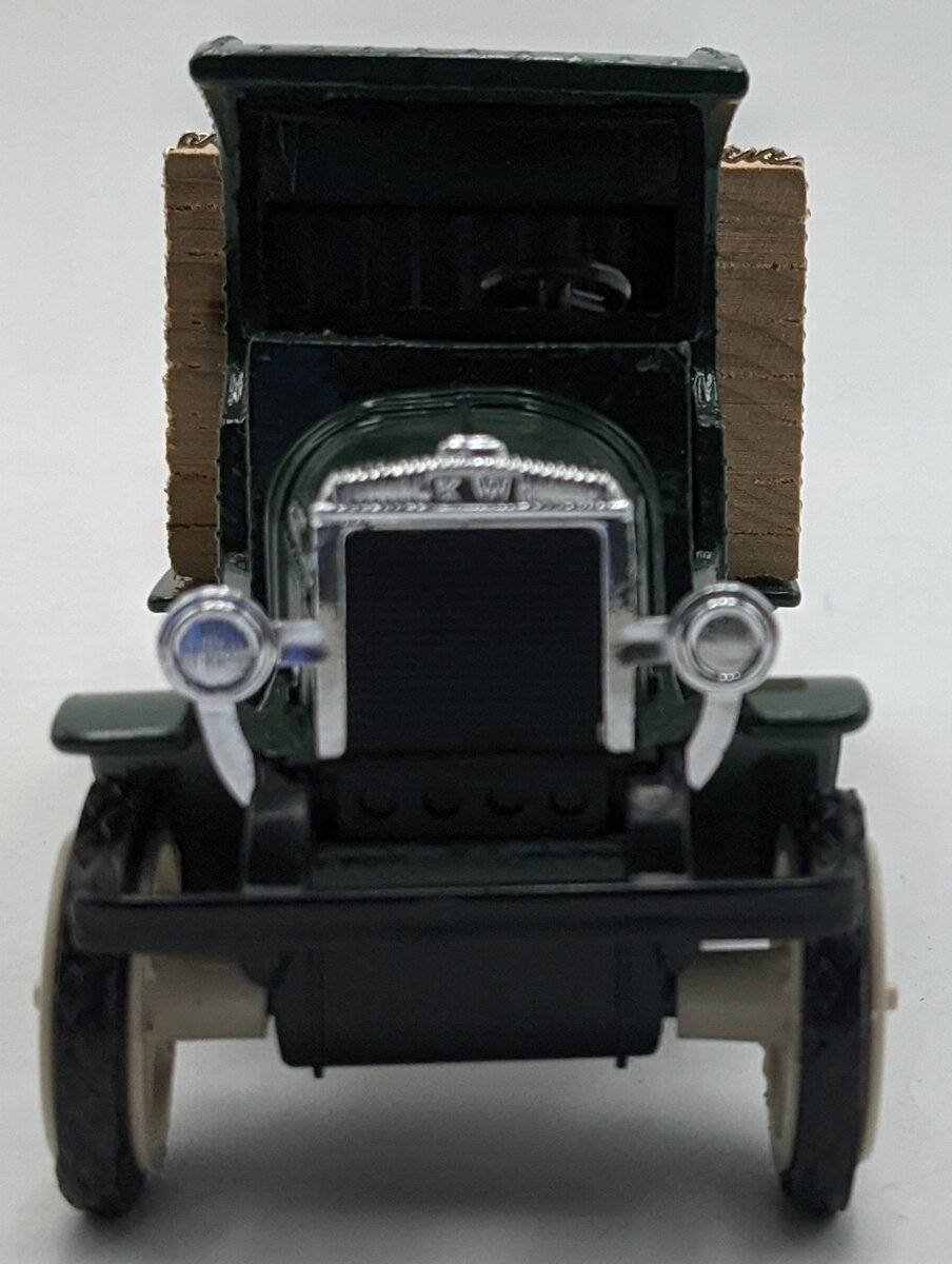 Ertl 8597 1:38 Diecast Kenworth 1925 Stake Truck Bank NIB