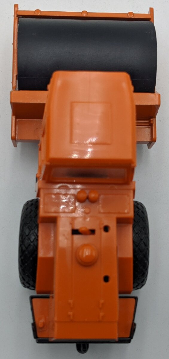 W. Britain 9912 1:35 Diecast Dynapac CA25 Road Roller NIB