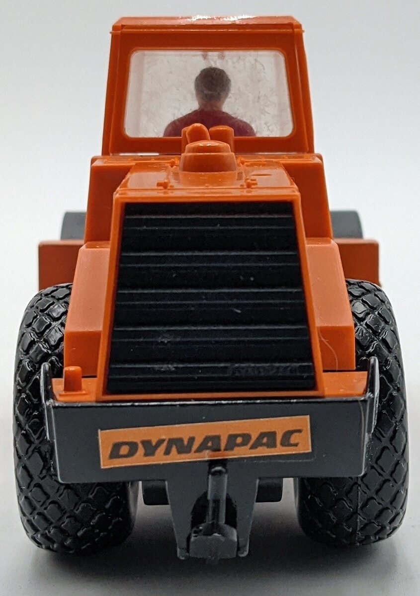 W. Britain 9912 1:35 Diecast Dynapac CA25 Road Roller NIB