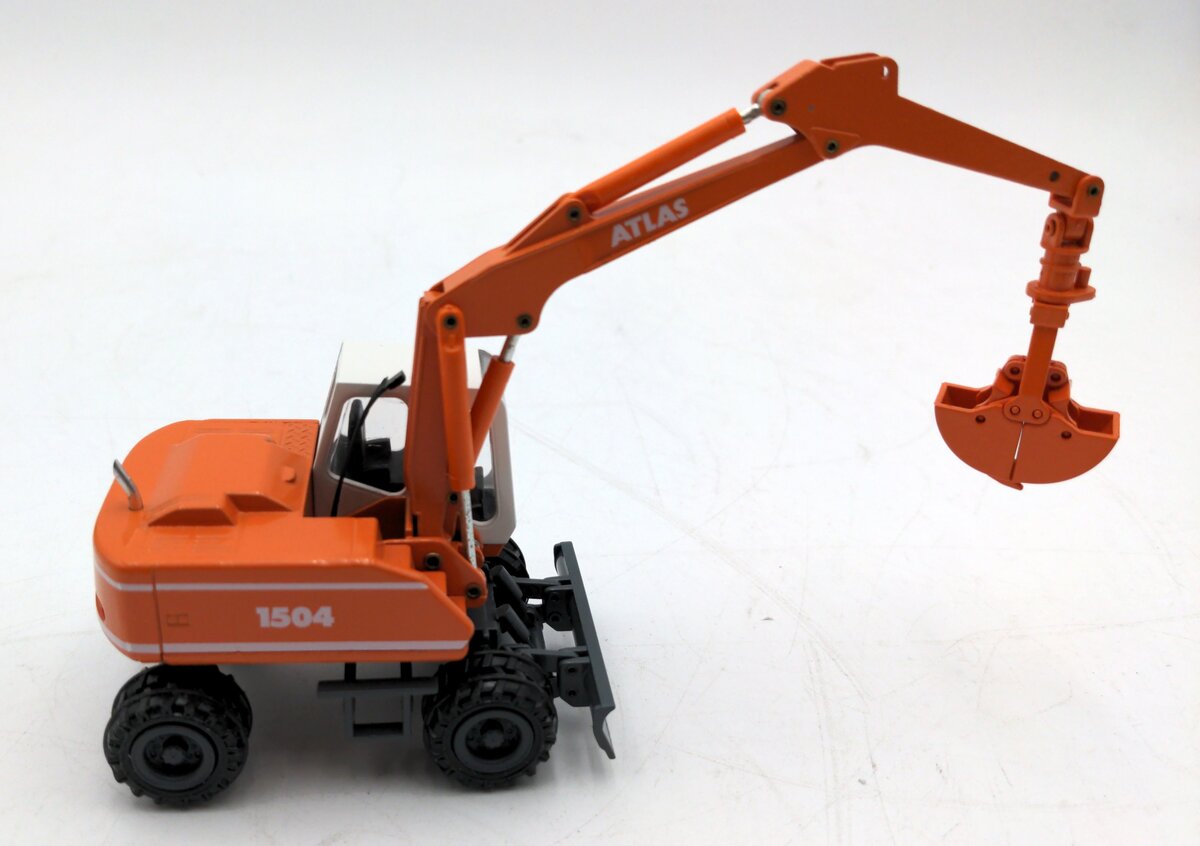 Conrad 2905 1:50 Scale Diecast Atlas 1504 Wheeled Excavator w/Grapple NIB