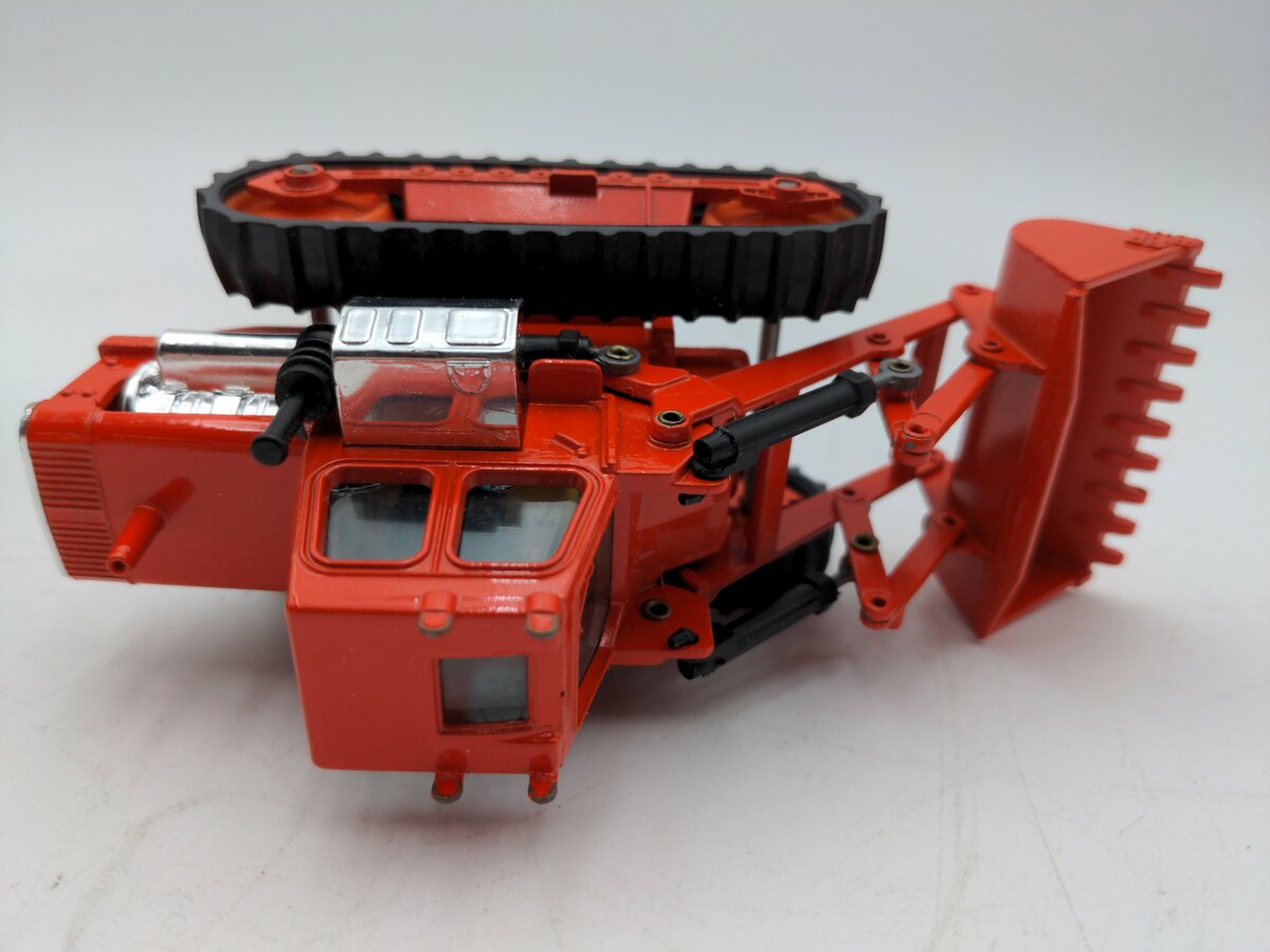 Gama 9401 1:45 Scale Diecast DL 1300 Crawler Dozer EX/Box