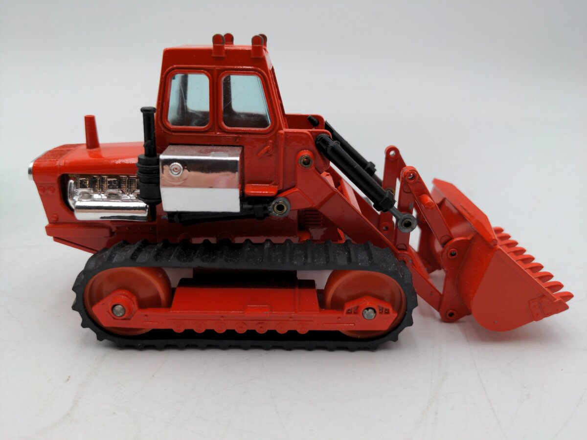 Gama 9401 1:45 Scale Diecast DL 1300 Crawler Dozer EX/Box