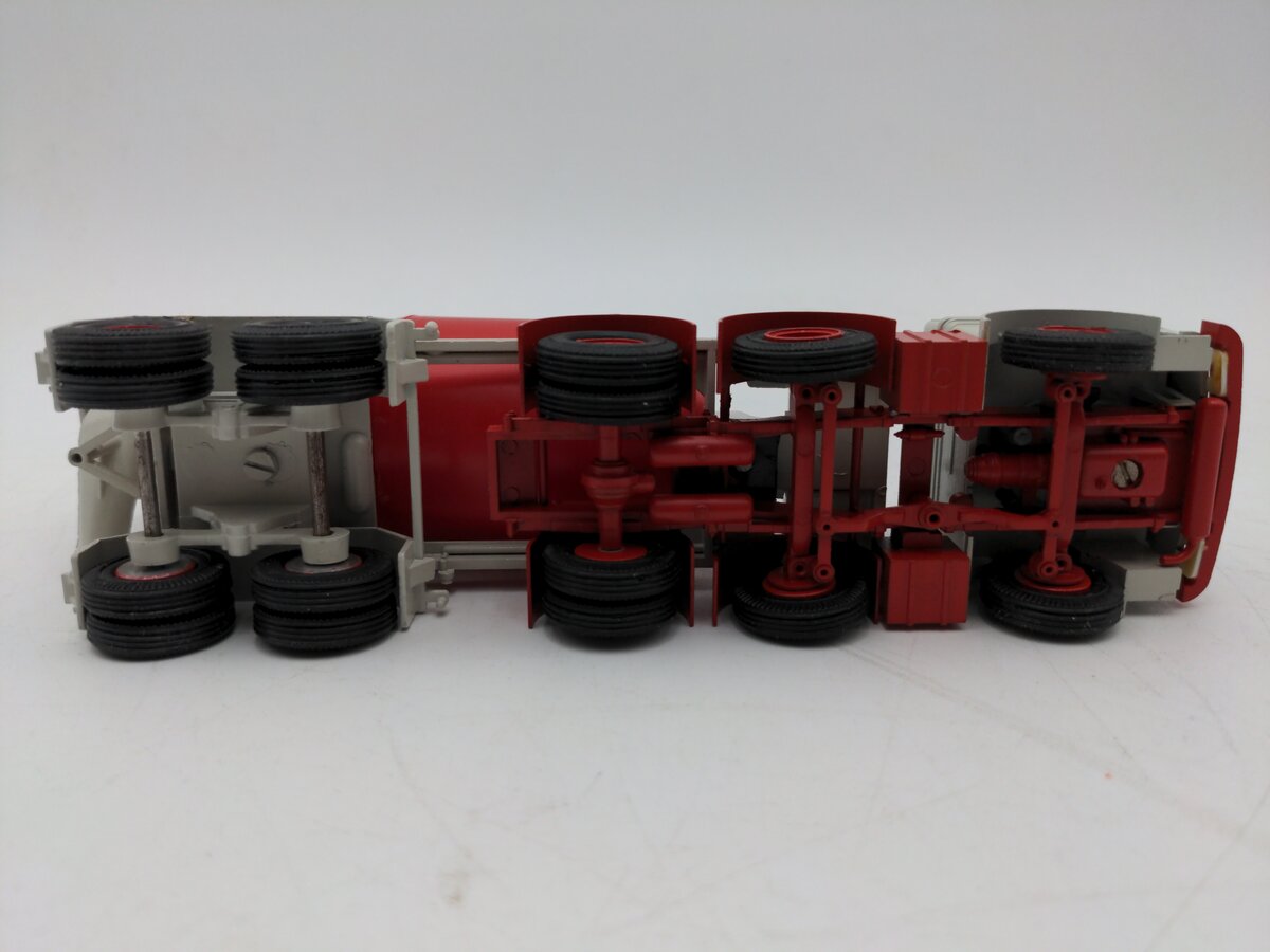 Gescha 1001 1:50 Scale Diecast Liebherr Cement Mixer - Red & White VG