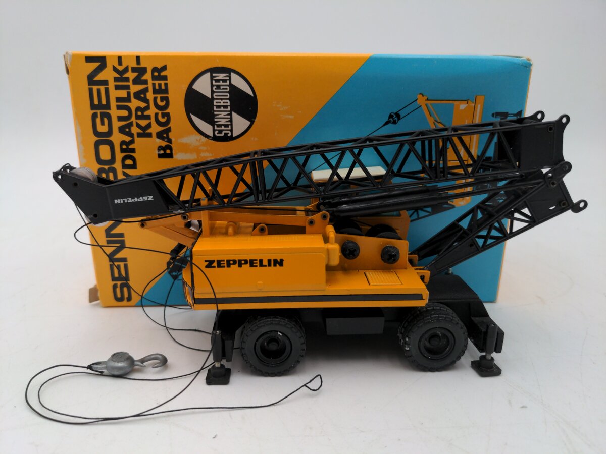 Conrad 2810 1:50 Scale Diecast Sennebogen Wheeled Crane VG/Box