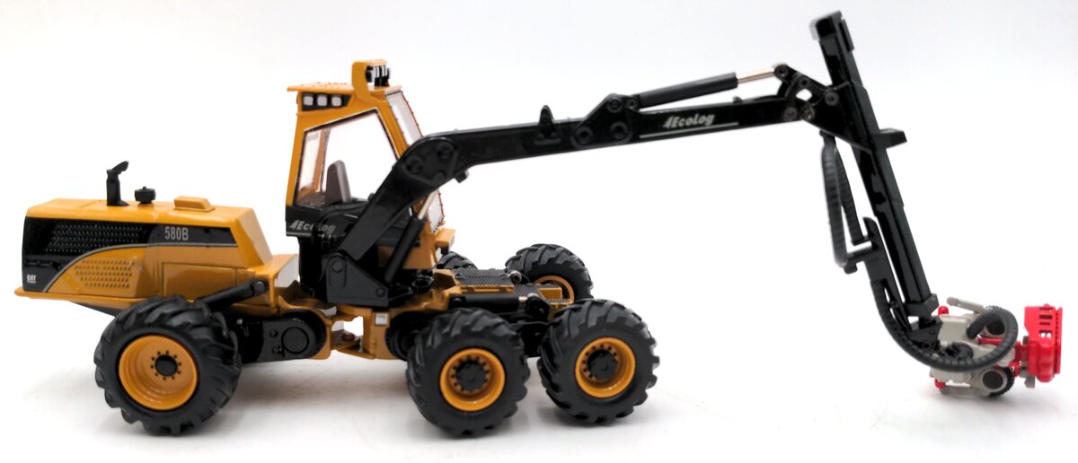 Norscot 58002 1:50 Eco Log Tree Harvester with Log Max 5000 Cutting Head EX/Box