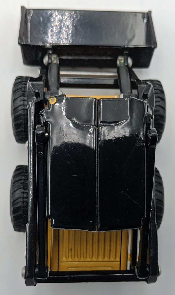 Ertl 358 1:32 Diecast New Holland LX 665 Skid Steer Loader NIB