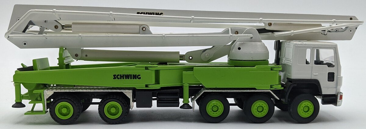 Conrad 3094 1:50 Diecast Schwing KVM 52 Concrete Pump NIB