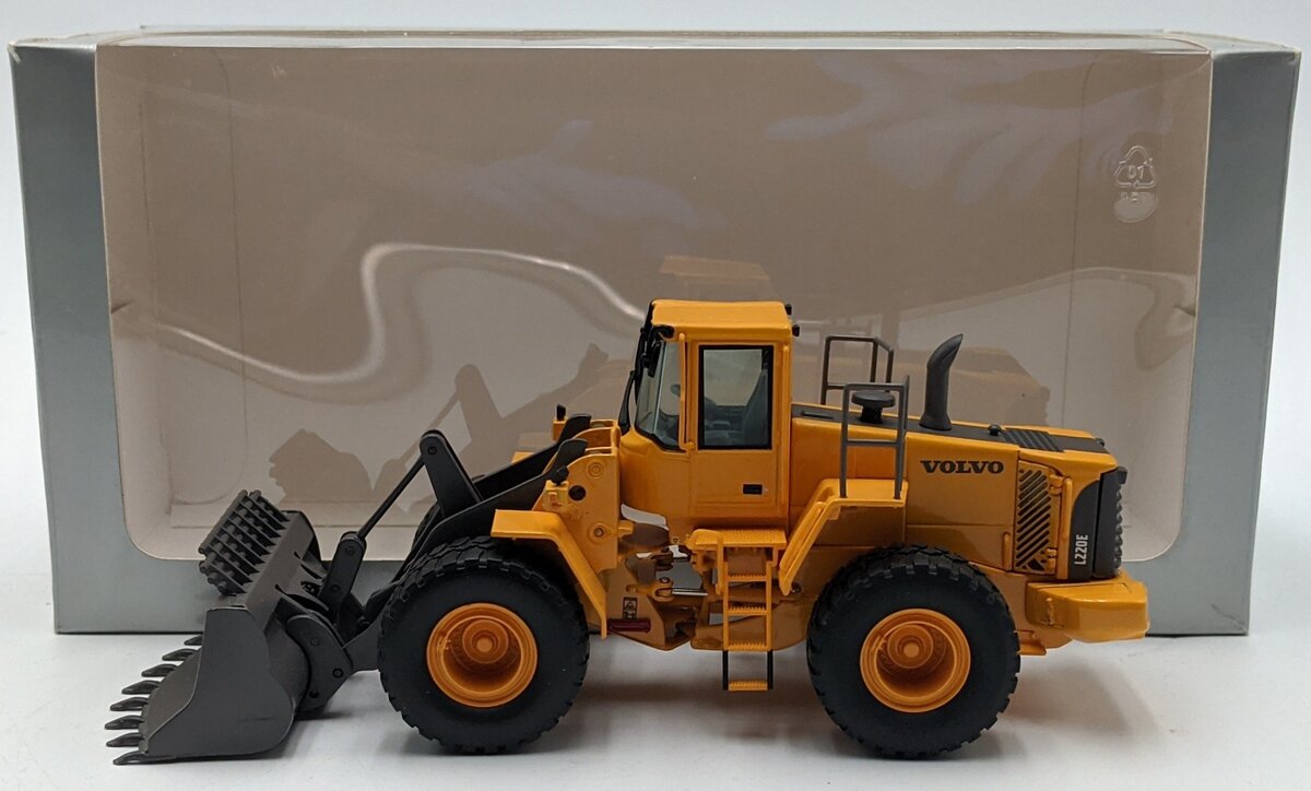 Motorart 1:50 Diecast Volvo L220E Wheel Loader NIB