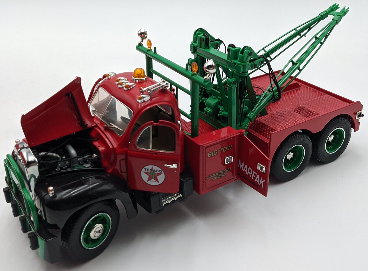 First Gear 40-0004 1:25 Mack 1960 B-61 Tow Truck Texaco NIB
