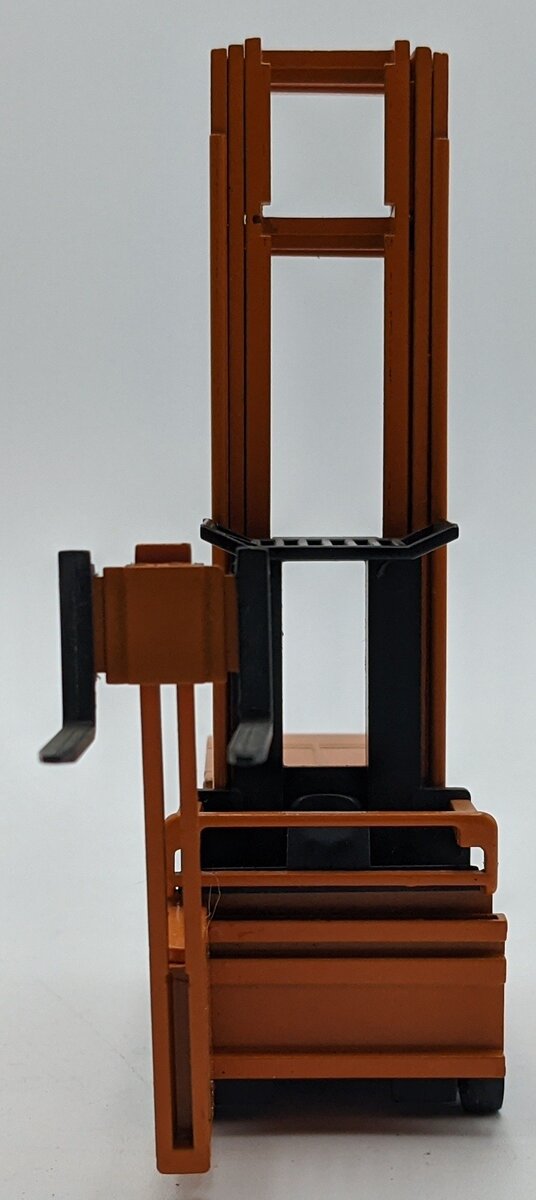 NZG 328 1:35  Wagner MX30 High Rise Forklift NIB