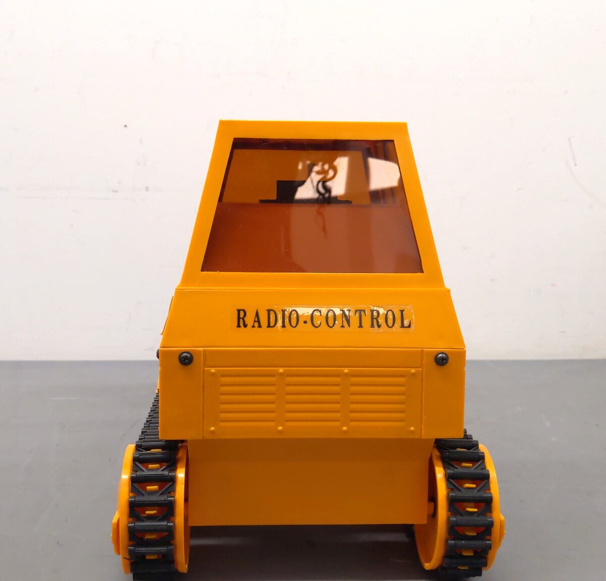 Shinsei IS-955L Deluxe Radio Control Loader VG/Box