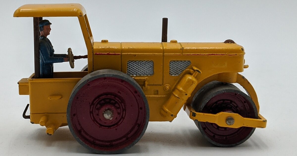 Dinky 90A 1:43 90A Roller Compressor VG/Box