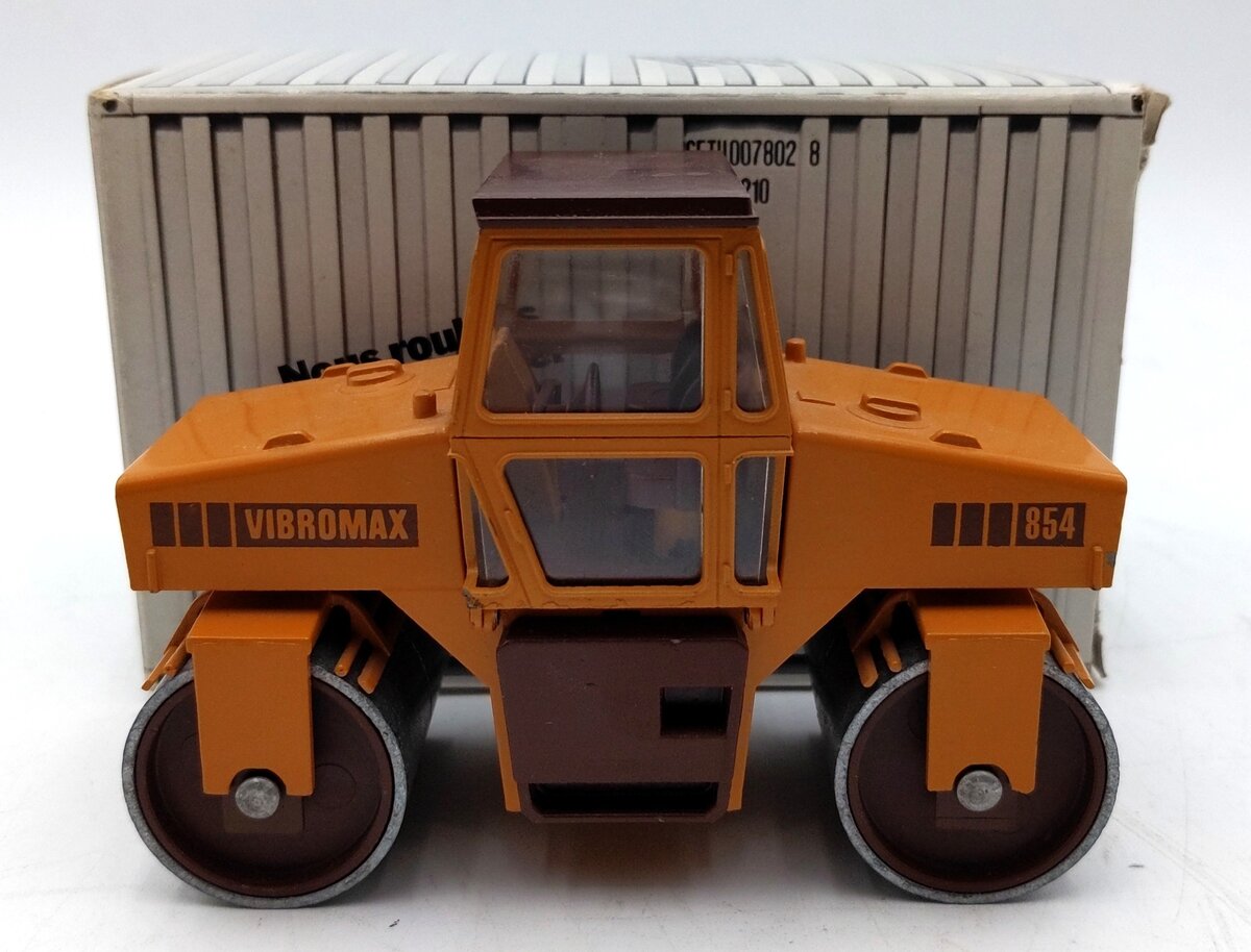 Conrad 2702 1:35 Scale Diecast Vibromax 854 Road Roller EX/Box