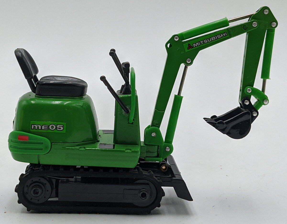Replicarz 1050 1:21 Mitsubishi ME05 Excavator Green NIB