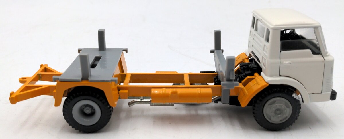 Tekno 917 1:50 Scale Diecast Ford D 0810 Truck w/ Load NIB