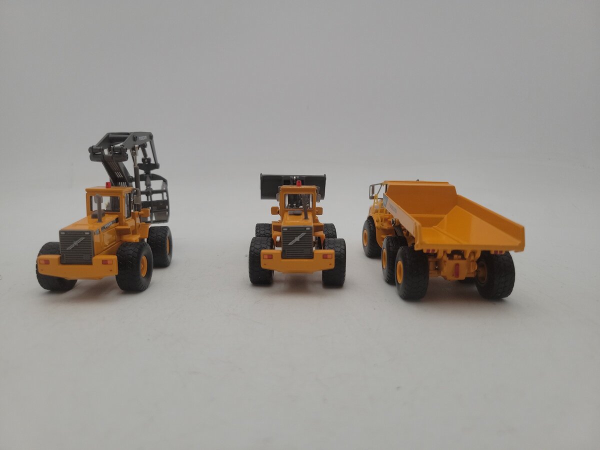 Motorart 13144 1:87 Scale Volvo A40D/L150 & BL71 3-Pack Construction Equipment EX/Box