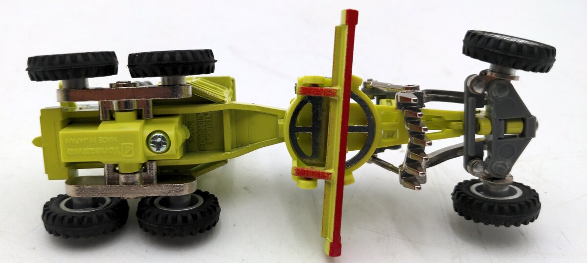 Yonezawa Toys 26 1:68 Scale Diecast Mitsubishi MG 500-S Motor Grader NIB