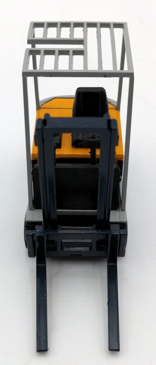 NZG 415 1:25 Scale Scale Diecast Komatsu AM-E Series Forklift NIB